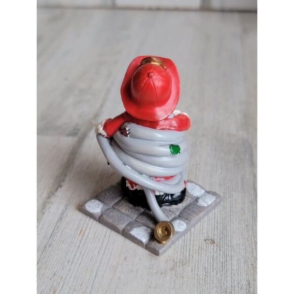 Santa Claus firefighter hose wrapped up Village accessory Xmas figure - Picture 5 of 7